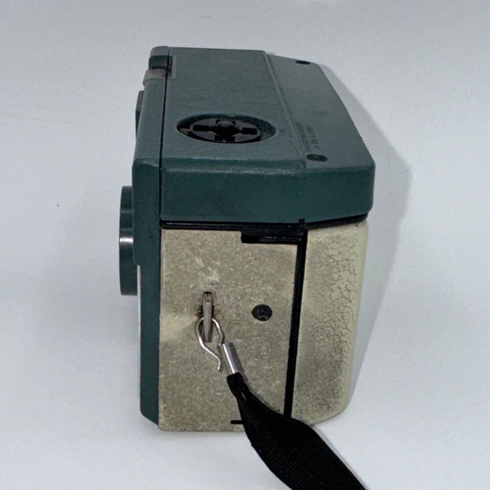 VTG Kodak Hawkeye Instamatic R4 126 Camera untested Untested/ Parts. Read Flashs - Picture 2 of 14
